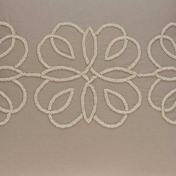 Homeroots 20" X 7" X 20" Stunning Transitional Tan Cotton Pillow Cover With Poly Insert   334185