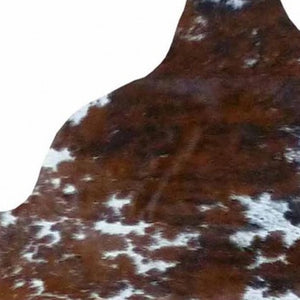 HomeRoots 5' Handmade Cowhide Area Rug - Rustic Elegance for Warmth, Unique Texture, and Style in Any Room Brown and White 334405