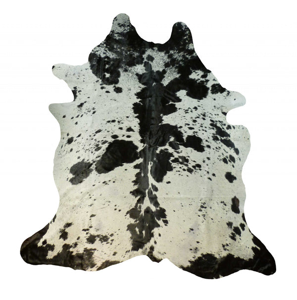 Homeroots 6.5 Ft  Black And White Brindled Cowhide Rug Black And White Cowhide 334417