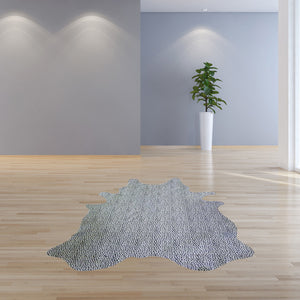 Homeroots 6 Ft Black And White Cheetah Stenciled Cowhide Rug Black And White Cowhide 334432