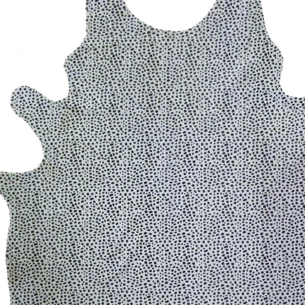 HomeRoots 6' X 7' Red Cowhide Handmade Area Rug - Luxurious Texture, Unique Craftsmanship for Any Space Black and White 334432
