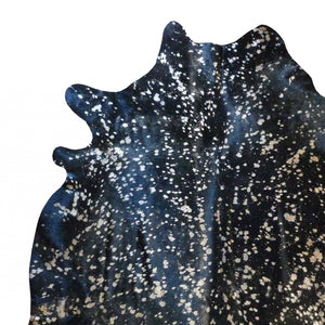 Homeroots 6 Ft Gold Devore On Black Stenciled Cowhide Rug Gold Devore Cowhide 334434