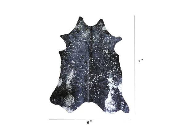 Homeroots 6 Ft Silver Devore On Black Stenciled Cowhide Rug Silver Devore Cowhide 334436