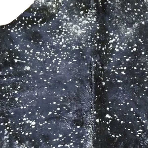 HomeRoots 6' X 7' Red Cowhide Handmade Area Rug - Luxurious Texture, Unique Craftsmanship for Any Space Silver Devore 334436