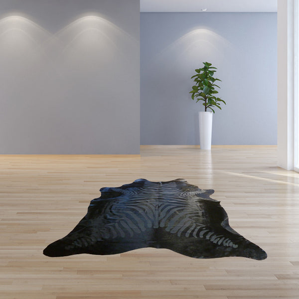 Homeroots 6 Ft Black Etched Zebra Stenciled Cowhide Rug Black Etched Cowhide 334438