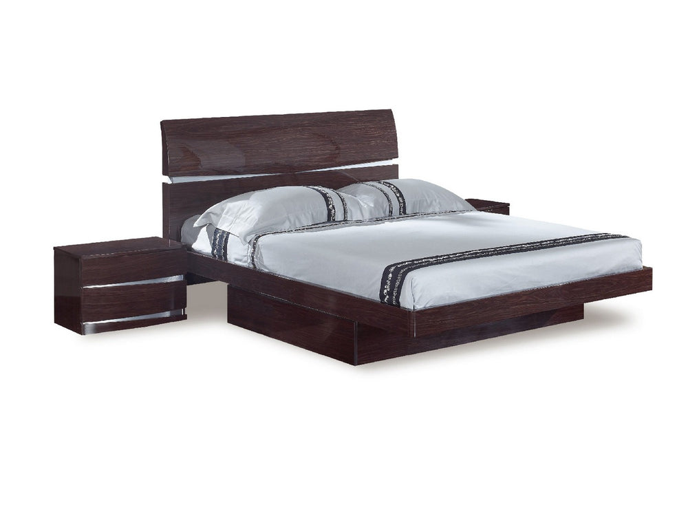 Homeroots Solid Wood King Wood Brown Bed Wenge Solid Manufactured Wood 343913