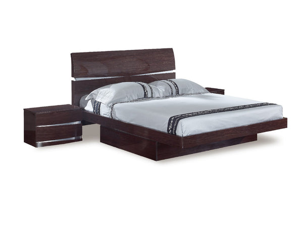 Homeroots Solid Wood King Wood Brown Bed Wenge Solid Manufactured Wood 343913