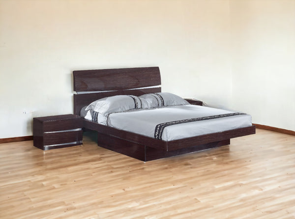 Homeroots Solid Wood King Wood Brown Bed Wenge Solid Manufactured Wood 343922