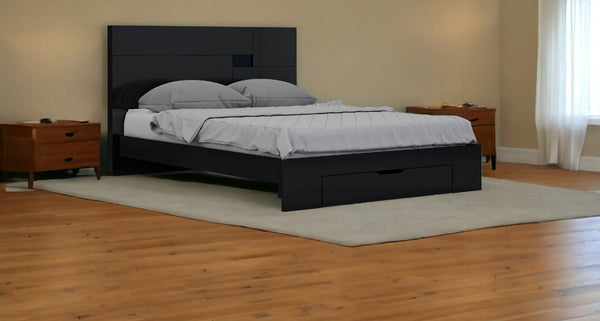 Homeroots Solid Wood King Black Bed Balck Solid Manufactured Wood 343923