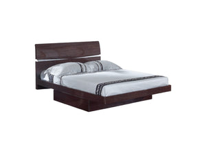 HomeRoots Four Piece Solid Wood Bedroom Set with Mirror - Elegant Brown Finish, Modern Design & Ample Storage 343926