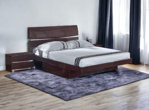 Homeroots Solid Wood Queen Wood Brown Bed Wenge Solid Manufactured Wood 343936