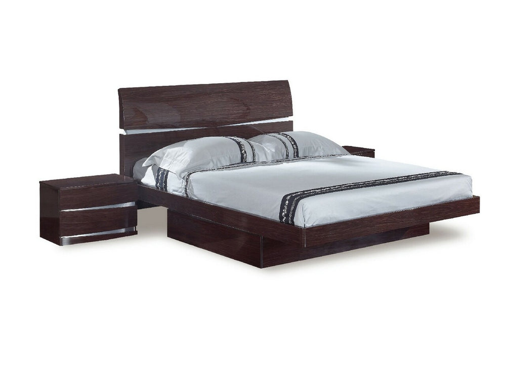 Homeroots 80" X 60"  X 42.5" 4pc Queen Modern Wenge High Gloss Bedroom Set Wenge Solid Manufactured Wood 343942