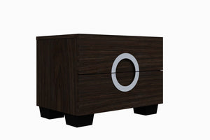 HomeRoots Four Piece Wood Brown Solid Wood Bedroom Set – Timeless Elegance with Dresser, Nightstand & Mirror 343982
