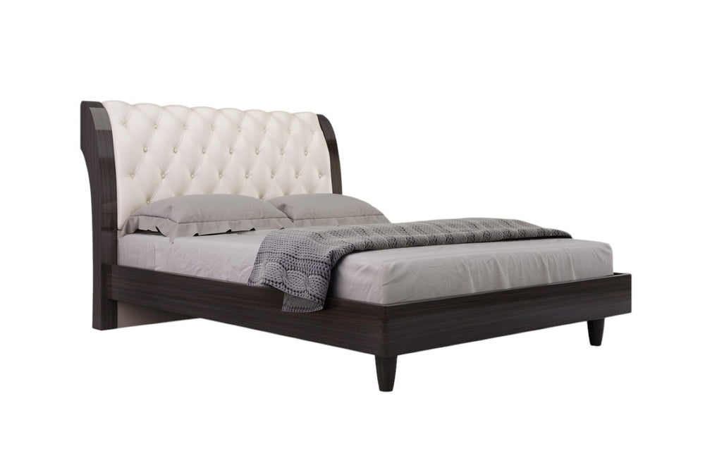 HomeRoots Four Piece Beige Solid Wood Bedroom Set – Modern Minimalist Style with Ample Storage and Mirror 343985