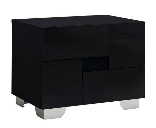 HomeRoots Four Piece Black Solid Wood Bedroom Set – Modern Minimalist Design with Ample Storage & Style 343986