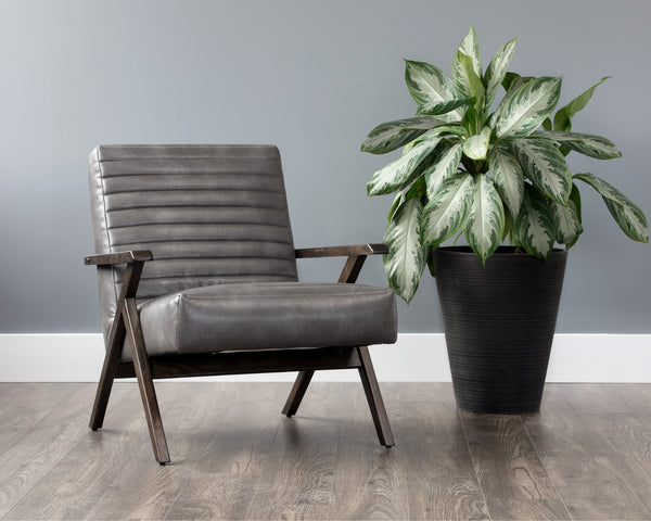 Sunpan Peyton Lounge Chair - Mid-Century Modern Design with Retro Flair and Distressed Brown Oak Frame Cantina Magnetite