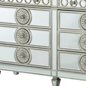 HomeRoots 20" Elegant Solid Wood Six Drawer Double Dresser for Ample Storage and Stylish Bedroom Decor Gray 347079