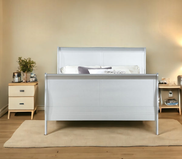 Homeroots 80" X 90" X 47" Platinum Wood Eastern King Bed  Wood 347101