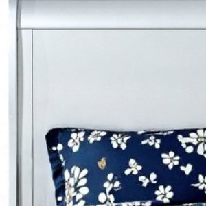 HomeRoots King Silver Sleigh Bed - Elegant Design for Timeless Sophistication and Luxurious Comfort in Bedrooms Twin 347115