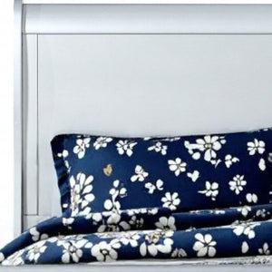 HomeRoots King Silver Sleigh Bed - Elegant Design for Timeless Sophistication and Luxurious Comfort in Bedrooms Twin 347115