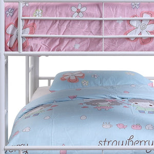 Homeroots 57" X 79" X 74" White Metal Triple Bunk Bed - Full White Metal 347210