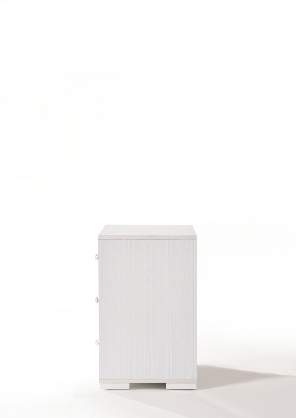 Homeroots 15" X 18" X 25" Cream Wood Veneer (Paper) Nightstand   347548