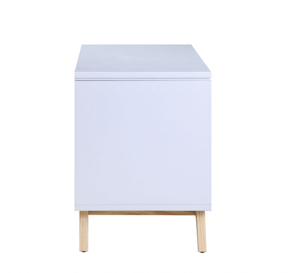 Homeroots 16" X 37" X 21" White Natural Wood Youth Chest  Solid Wood 347557