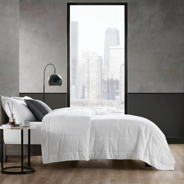 English Elm Down Breathable Nylon-Jersey Down Alternative Blanket — Cool, Silky, Wrinkle-Resistant Microfiber, Noiseless Quilted Twin White 15.75 L x 12.99 W x 5.51 H B035P266701