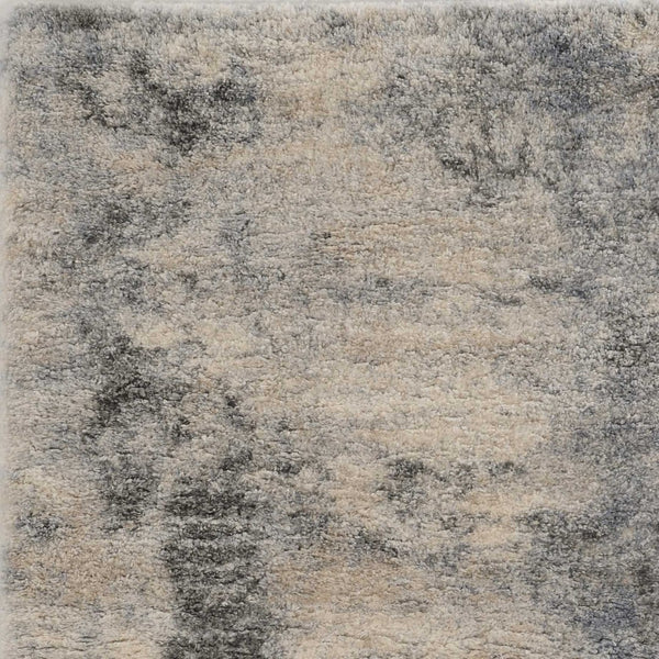 HomeRoots 8' Modern Ivory and Blue Abstract Area Rug - Durable, Stain-Resistant Design for Stylish Living Spaces 8' X 10' 349690