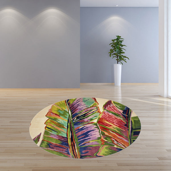 Homeroots 5' Ivory Round Wool Tropical Botanical Hand Tufted Area Rug  Wool 349744