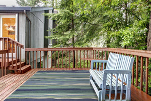 Homeroots 8' X 10' Blue Abstract Waves Indoor Outdoor Area Rug  Polypropylene 349920