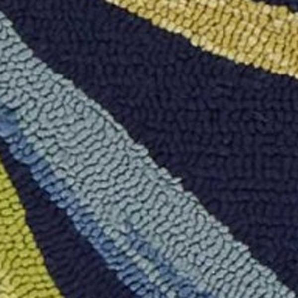 Homeroots 8' X 10' Blue Floral Handmade Indoor Outdoor Area Rug  Polypropylene 349931