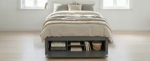 English Elm Queen Platform Storage Bed with Hydraulic Lift Footboard and Four Drawers Antique Finish Gray LP000139AAE