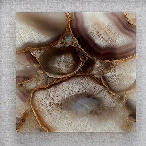 English Elm 23.6X23.6" Stunning Agate Shadow Box Wall Art - Elegant Metallic Frame & Unique Natural Texture W2078P318302