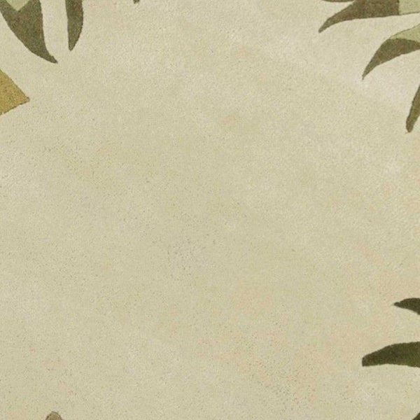 HomeRoots 5' Hand-Tufted Wool Area Rug with Elegant Ivory and Green Botanical Design for Cozy Interiors 8' Round 350158