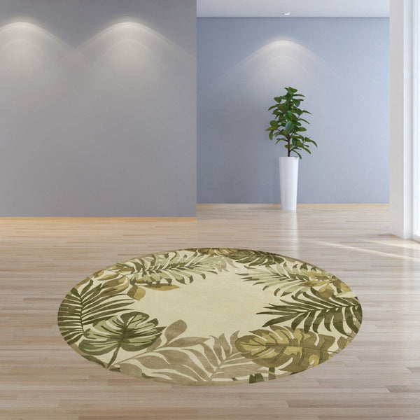 HomeRoots 5' Hand-Tufted Wool Area Rug with Elegant Ivory and Green Botanical Design for Cozy Interiors 8' Round 350158