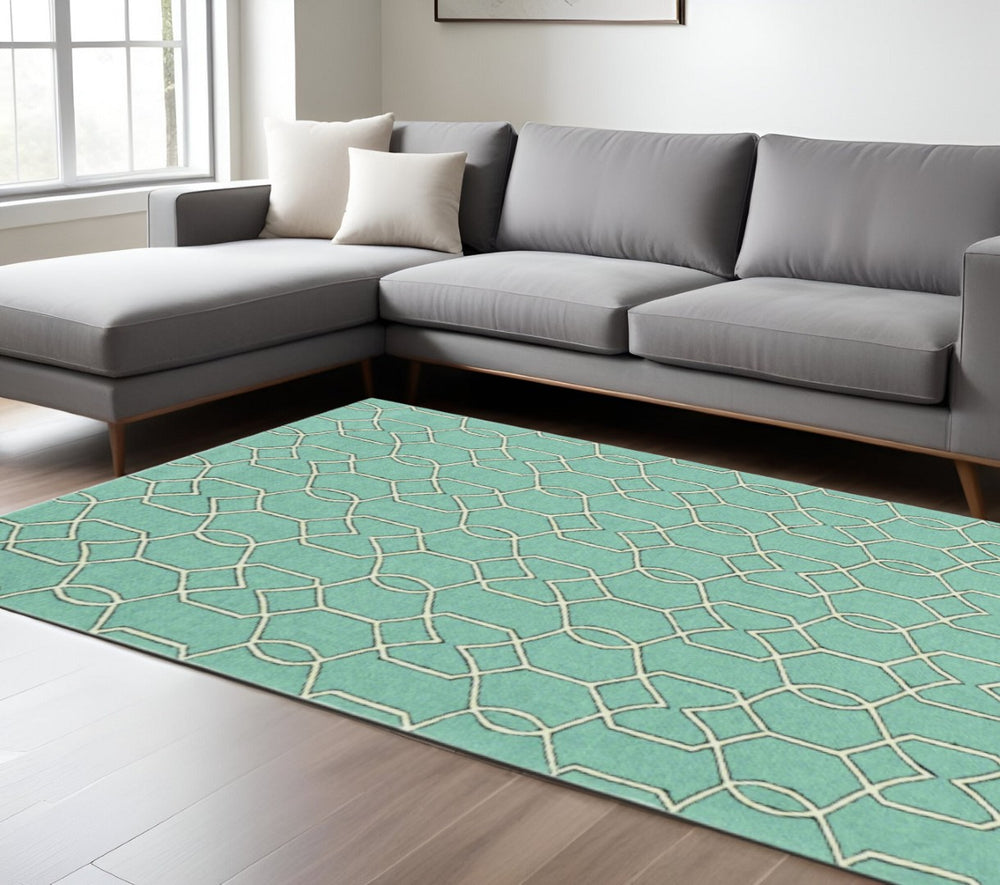 HomeRoots 7' Vibrant Green Moroccan Indoor Outdoor Area Rug - Durable, Stylish Quatrefoil Design for Any Space 8' x 11' 350180