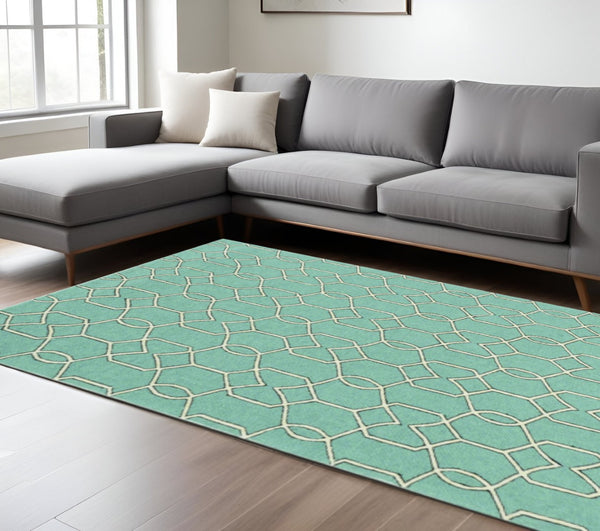 HomeRoots 7' Vibrant Green Moroccan Indoor Outdoor Area Rug - Durable, Stylish Quatrefoil Design for Any Space 8' x 11' 350180
