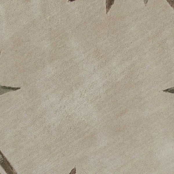 Homeroots 7' Round Wool Ivory  Area Rug  Wool 350212