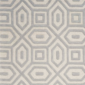 HomeRoots 8' Hand-Tufted Gray Wool Geometric Area Rug for Modern Elegance and Cozy Comfort in Your Home 8' X 10' 350246