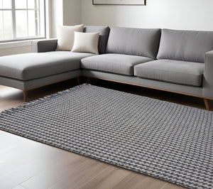 HomeRoots 9' Hand-Woven Wool Houndstooth Area Rug in Gray & Light Gray - Elegant, Durable, Timeless Style 9' X 12' 350264