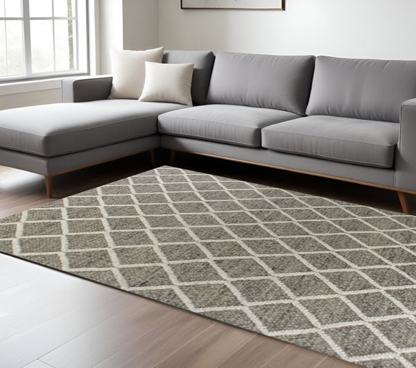 HomeRoots 5' Hand-Woven Wool Area Rug in Dark Gray and Ivory Diamond Design for Timeless Home Style 8' X 10' 350295