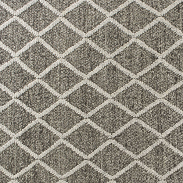 Homeroots 8' X 10' Dark Grey Hand Woven Diamond Pattern Indoor Area Rug  Wool 350295