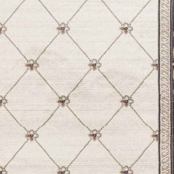 HomeRoots 9' Elegant Ivory and Gray Floral Area Rug - Durable, Stain-Resistant Design for High-Traffic Spaces 9' X 12' 350370