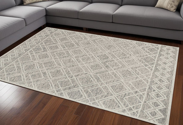 Homeroots 9' X 12' Sand Beige Hand Tufted Diamond Pattern Indoor Area Rug  Wool 350504