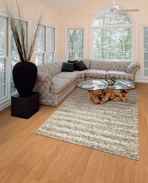 HomeRoots 9' Hand-Woven Wool Striped Area Rug - Artisan Crafted, Durable, Soft Texture for Modern Spaces 9' X 13' 350614