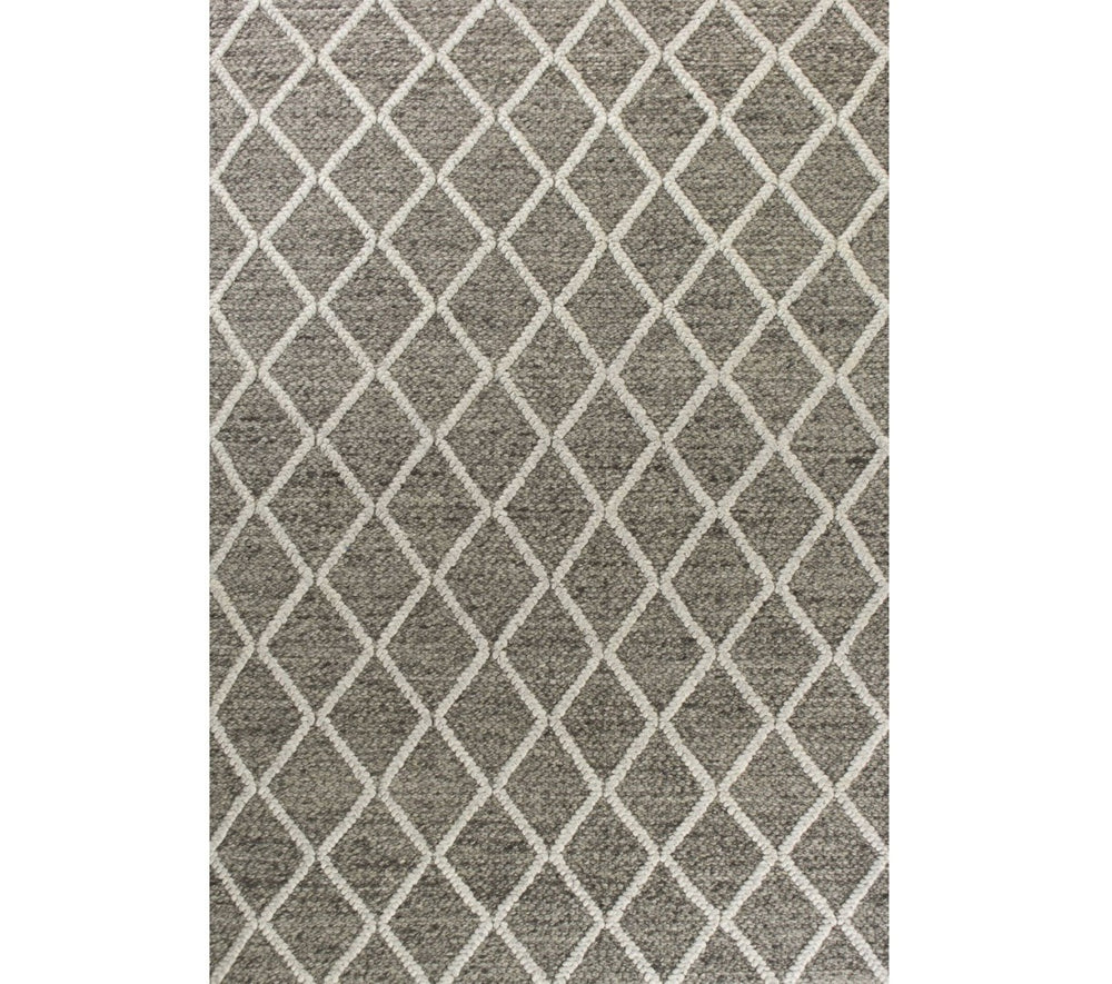 HomeRoots 9' Hand-Woven Wool Area Rug with Luxurious Diamond Pattern for Contemporary Living Spaces and Warmth 9' X 13' 350619