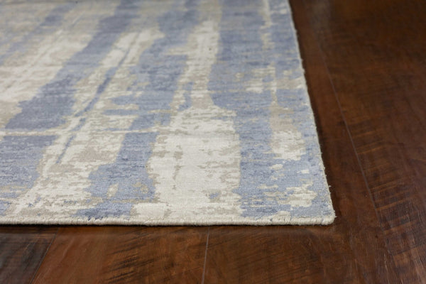 HomeRoots 9' Gray and Ivory Abstract Area Rug - Hand-Loomed Artisan Craftsmanship for Modern Living Spaces 9' X 13' 350640