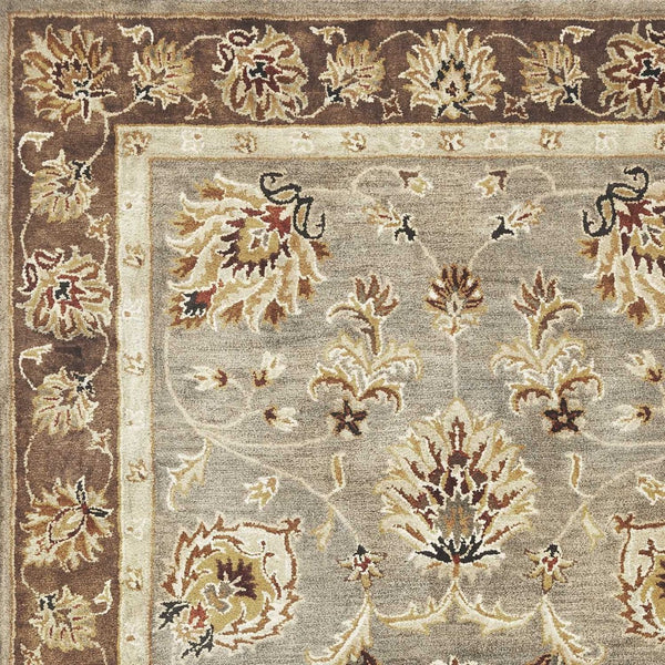 HomeRoots 8' Timeless Gray Brown Ivory Floral Medallion Hand-Tufted Area Rug in New Zealand Lambs Wool 3' X 5' 352310