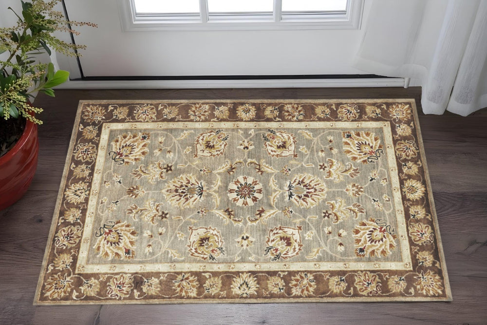 HomeRoots 8' Timeless Gray Brown Ivory Floral Medallion Hand-Tufted Area Rug in New Zealand Lambs Wool 3' X 5' 352310